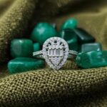 انگشتر جواهر اشکی