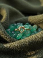 انگشتر گره قلب